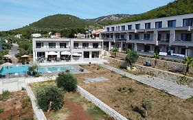 Rachoni Amazing Rooms And Maisonettes